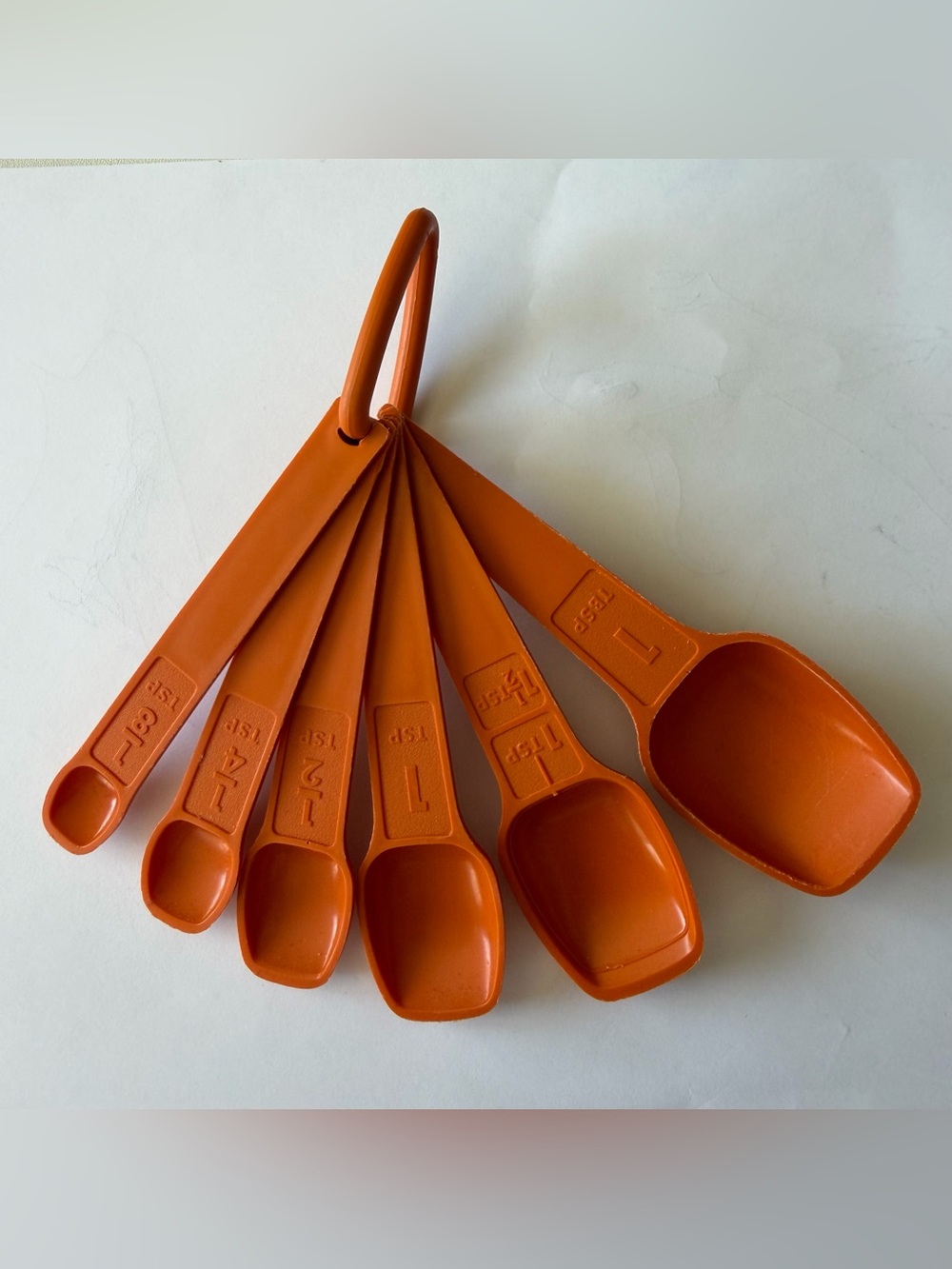 Banter Tupperware measuring spoons